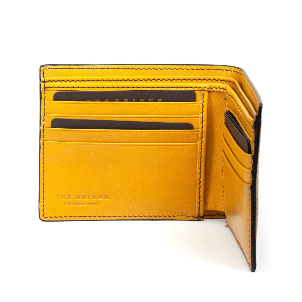 The Bridge Story Uomo Men's Wallet with 8 CC Slots and Coin Pouch —  Fendrihan